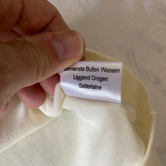 Setterlaine Women's Cream Short Sleeve Bejewelled Accent Floral Print Shirt 10 - Picture 6 of 10